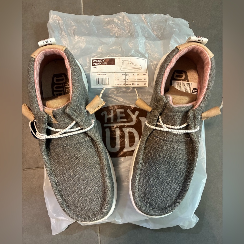 Hey Dude Wendy Peak High Wool Loafers NWT